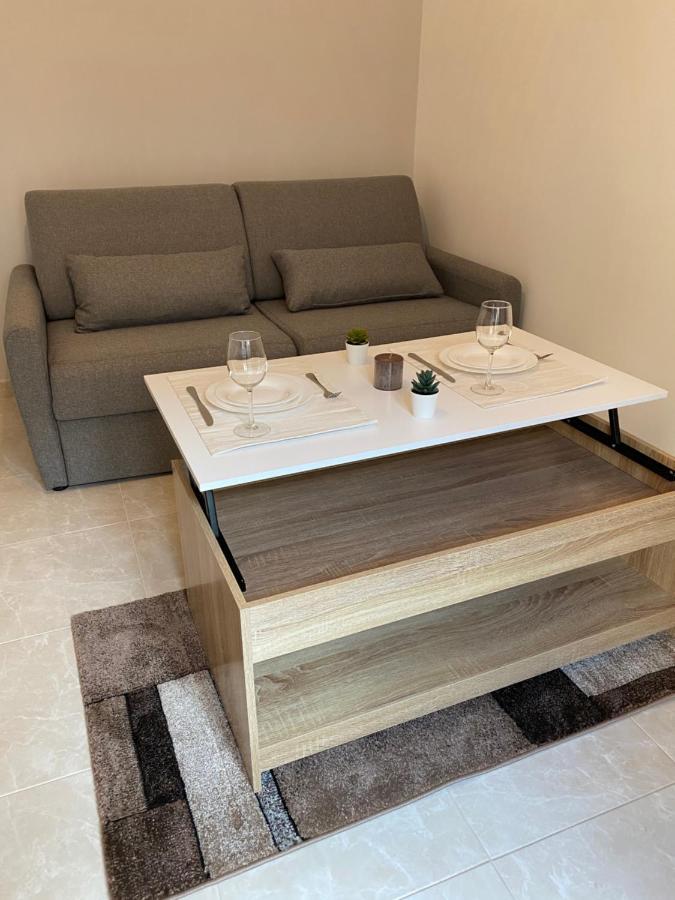 Studio Refait A Neuf, Proche Promenade Des Angais * Nizza